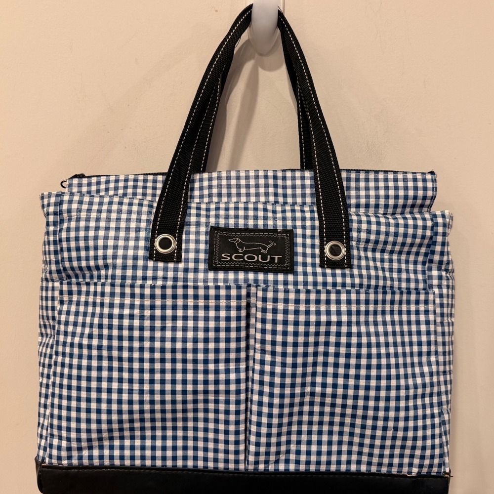 SCOUT Blue White Gingham Tote Bag Zipper Top Utility Beach Bag Pockets
